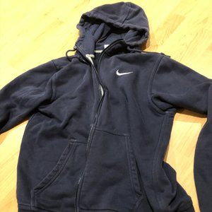 - nike hoodie with zipper